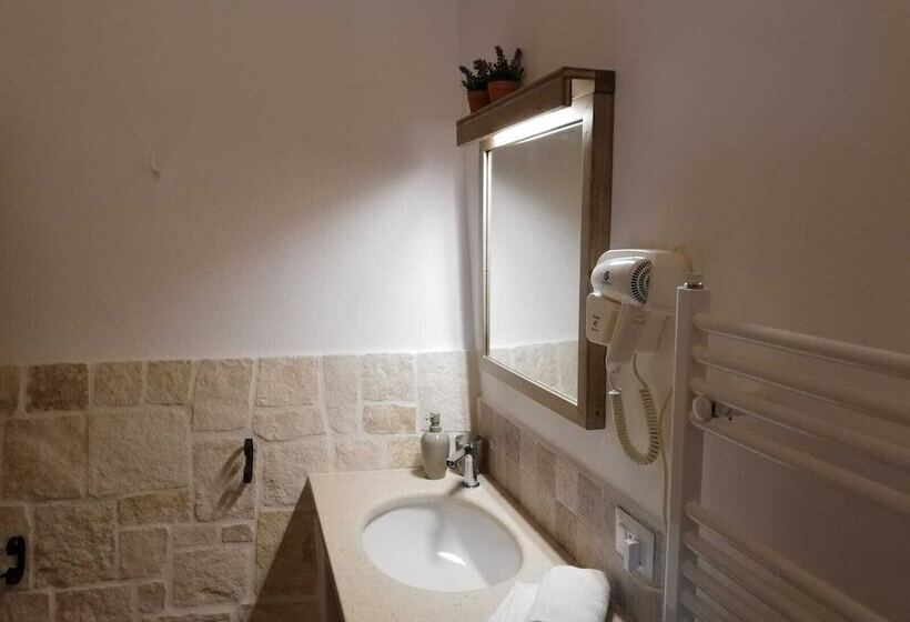 مسافرخانه Trulli In Corte