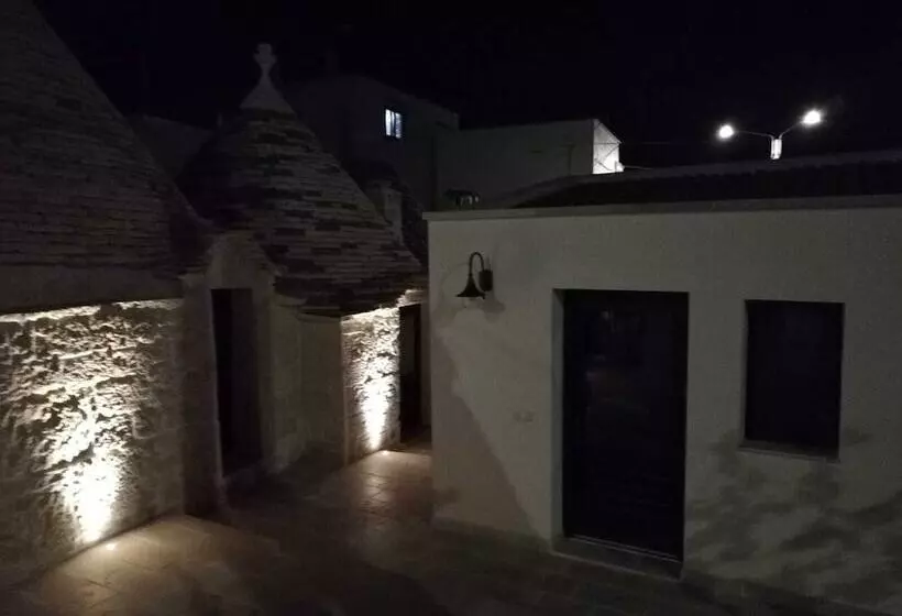 مسافرخانه Trulli In Corte