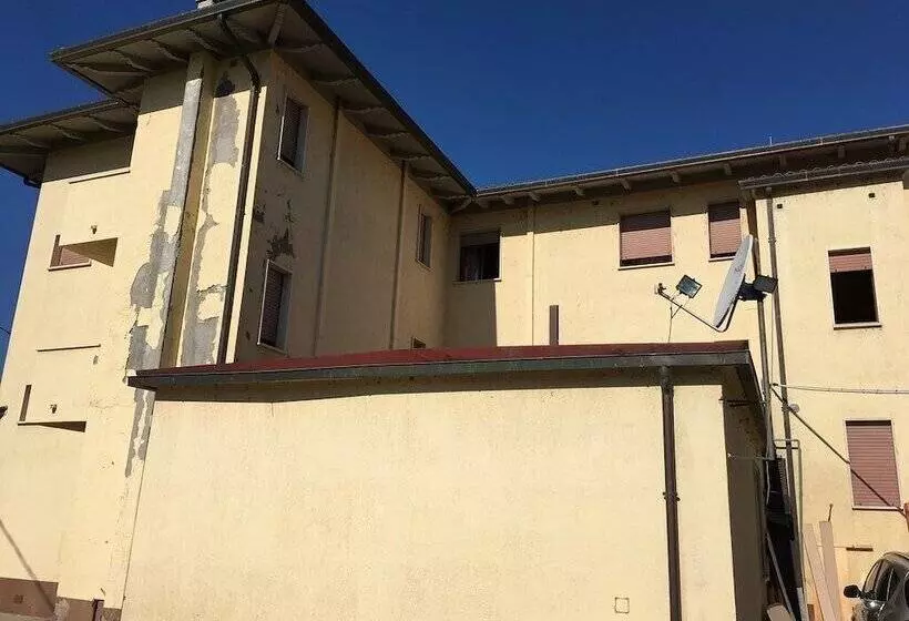 هتل Albergo Gina