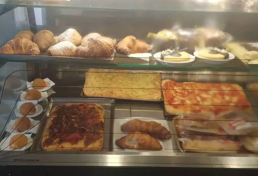 هتل Albergo Gina