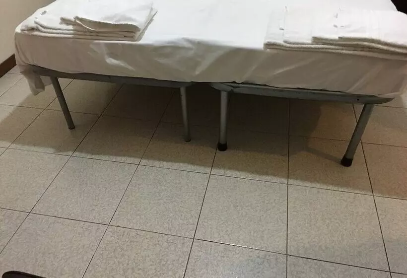 هتل Albergo Gina