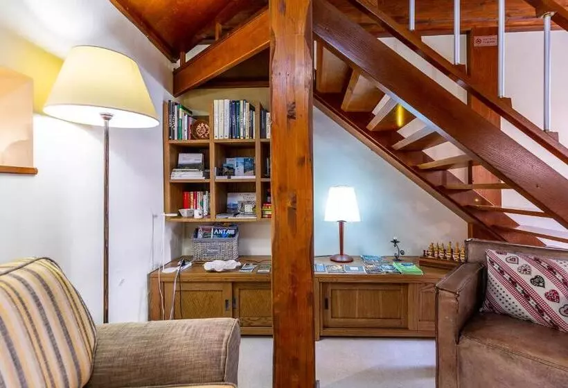 Majatalo Affittacamere Is Coronas