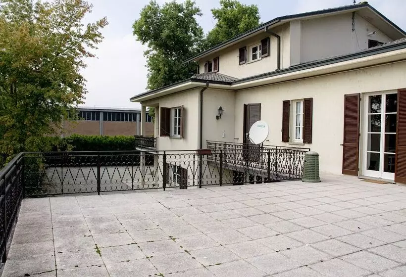 ペンション Villa Principi Della Spina