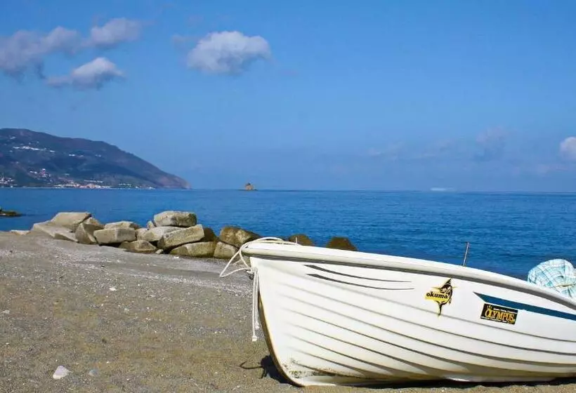 Agriturismo Aiolia   Panorama Eolie