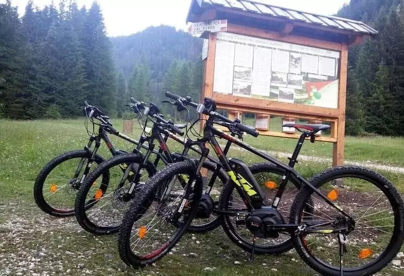 Aamiaismajoitus (B&B) Appartamenti Majon Sotroi