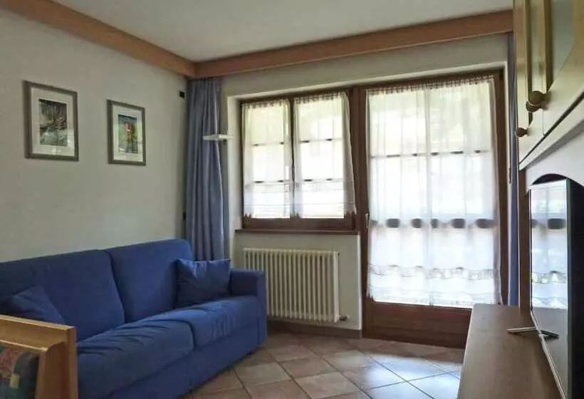 Aamiaismajoitus (B&B) Appartamenti Majon Sotroi