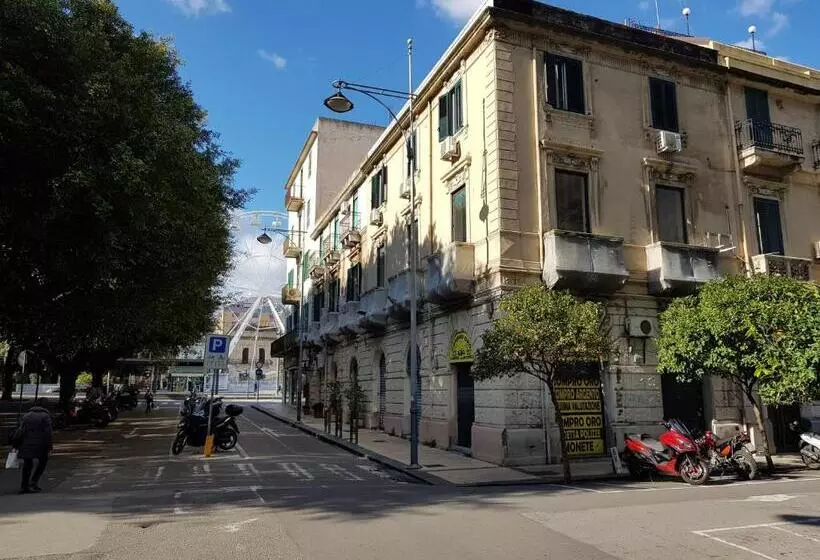 تختخواب و صبحانه Le Stanze Di Piazza Cairoli