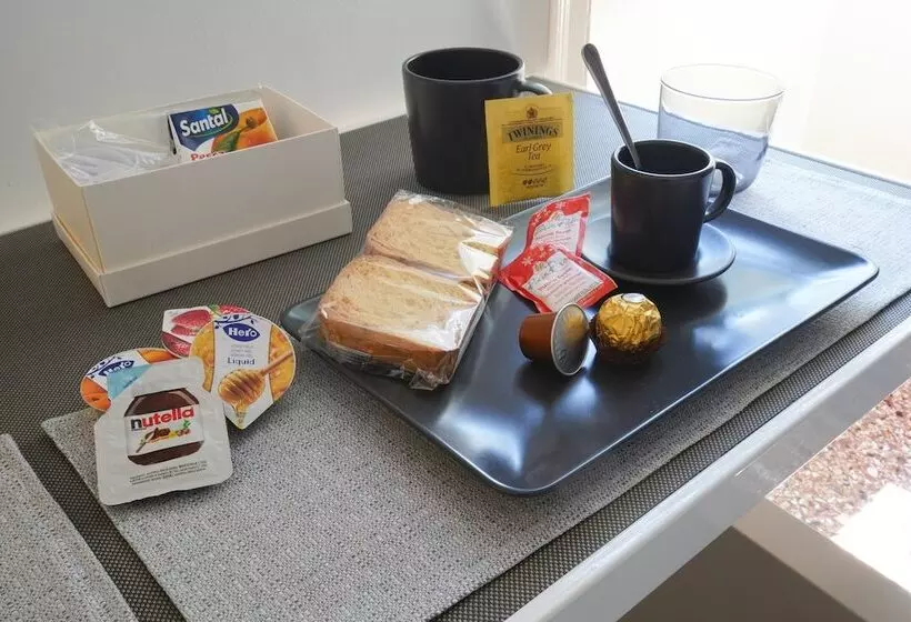 تختخواب و صبحانه Le Stanze Di Piazza Cairoli