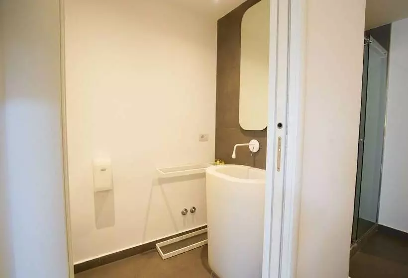 تختخواب و صبحانه Le Stanze Di Piazza Cairoli