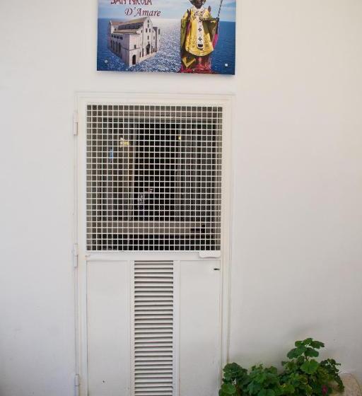 تختخواب و صبحانه San Nicola D Amare