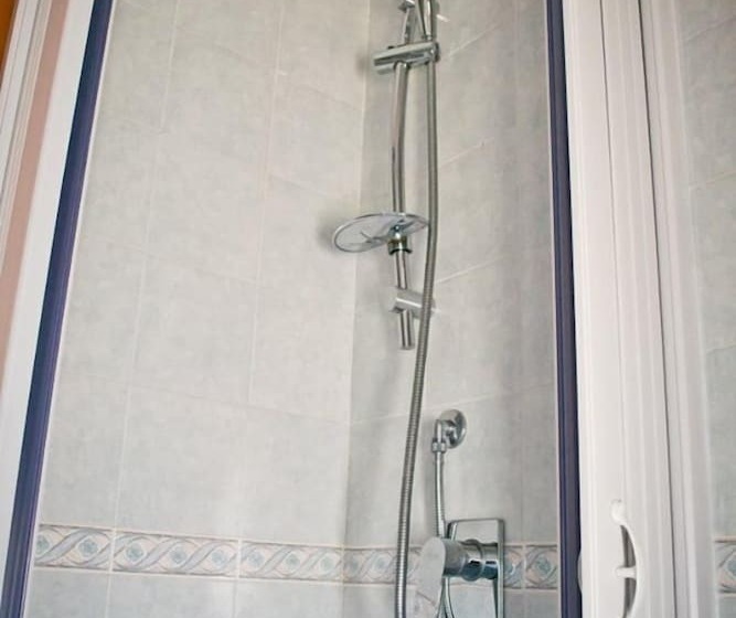 تختخواب و صبحانه San Nicola D Amare