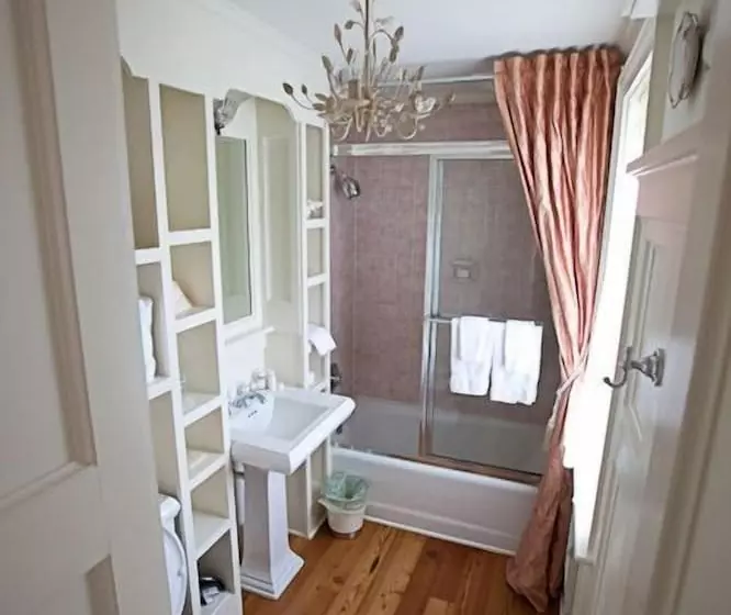 Aamiaismajoitus (B&B) The Farmhouse At Veritas