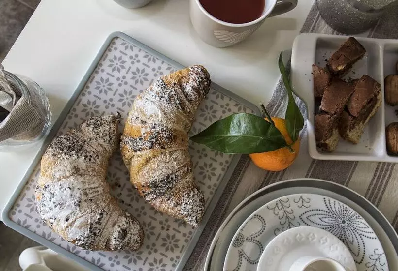 Casa Borgo Regina B&b  Bari Puglia Apartments