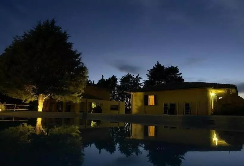 Maaseutuhotelli Agriturismo Cavallin Del Bufalo