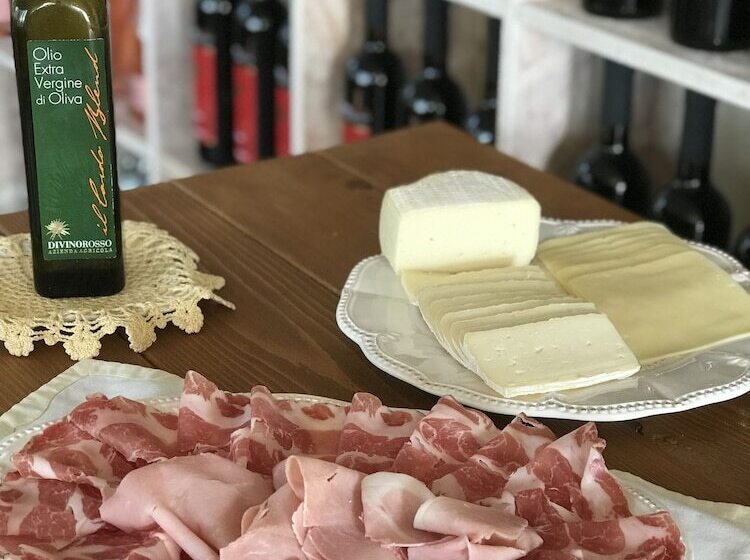 Сельский отель Agriturismo Il Cardo