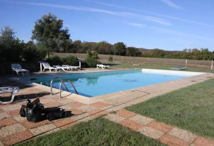 Maaseutuhotelli Agriturismo Tinti