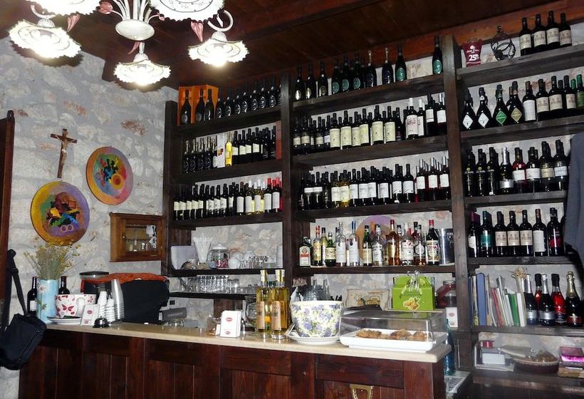 乡村酒店 Rifugio Sfilzi