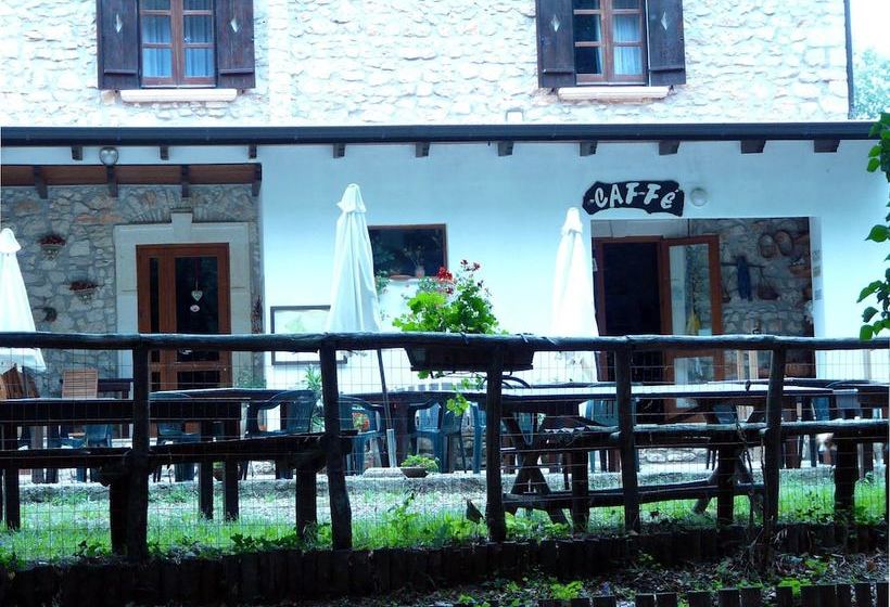 乡村酒店 Rifugio Sfilzi