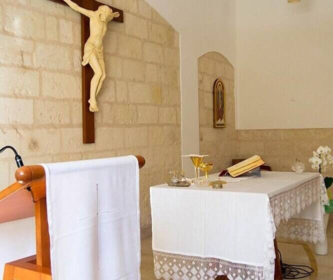 پانسیون Centro Di Spiritualità Madonna Della Nova