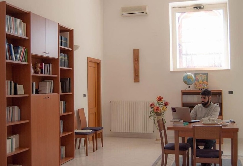 پانسیون Centro Di Spiritualità Madonna Della Nova