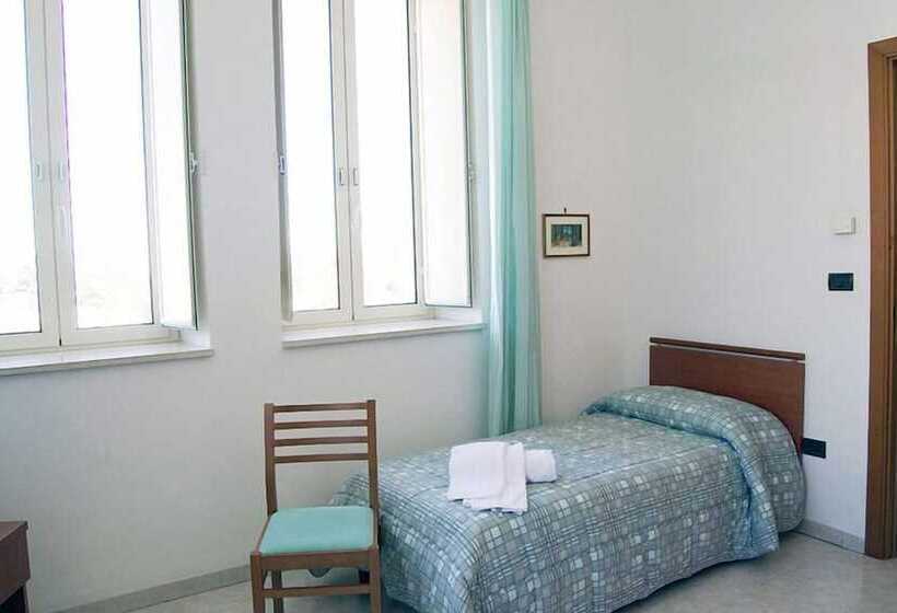 پانسیون Centro Di Spiritualità Madonna Della Nova