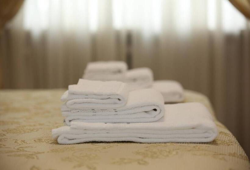 Пансион Champagne Rooms