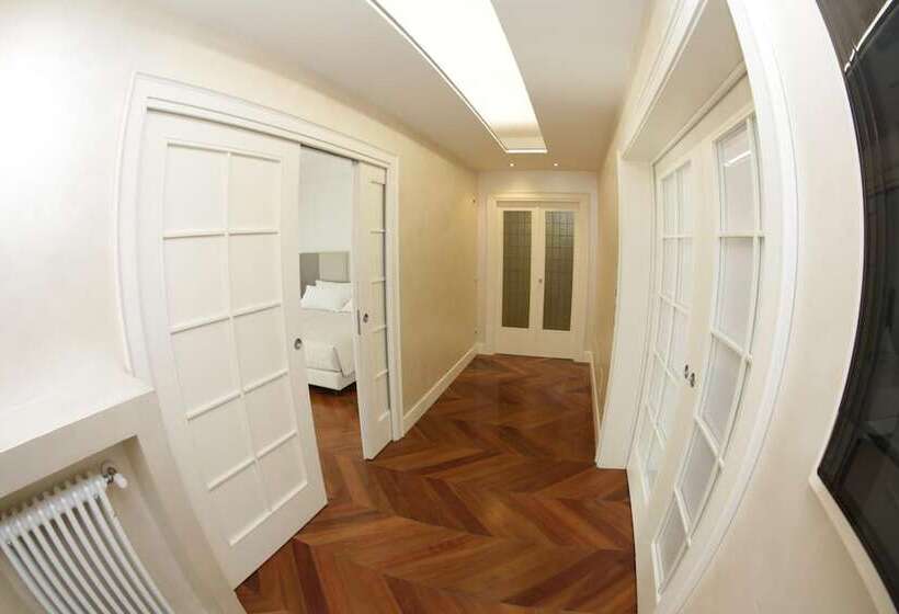 Пансион Champagne Rooms