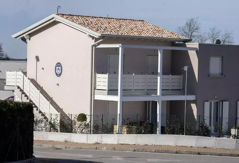 Majatalo Home Suites Home