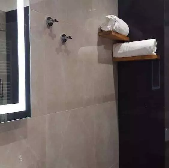 Majatalo Margherita Boutiques