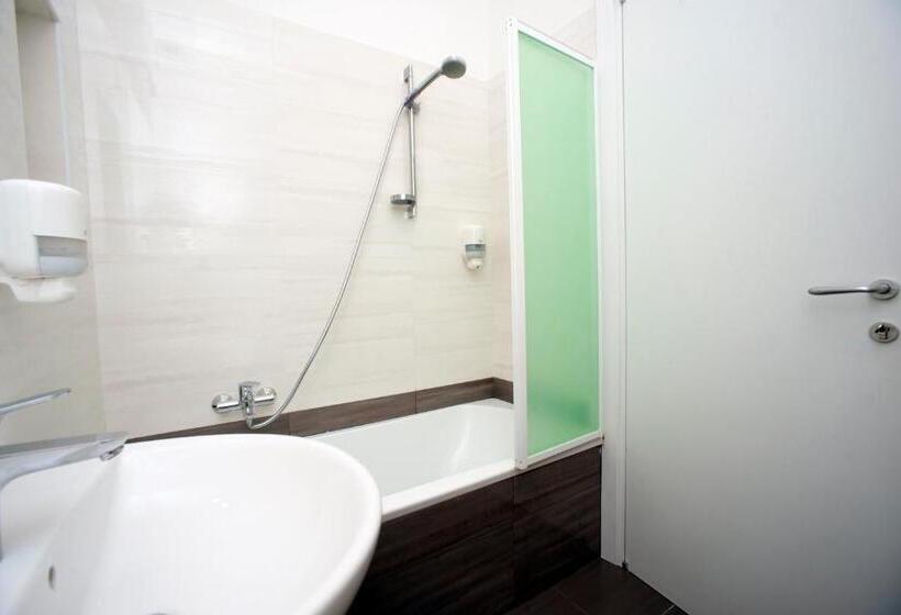 پانسیون Plinio Seniore