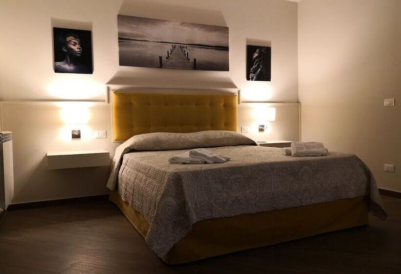 پانسیون Scm House