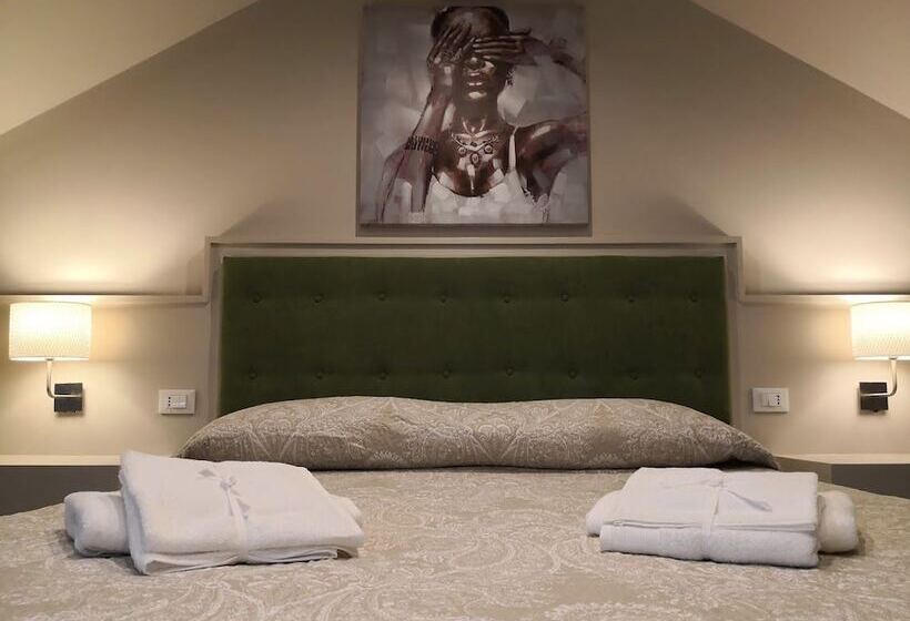 پانسیون Scm House