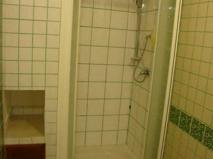 مبيت وإفطار Villa Anita