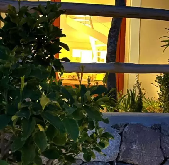 Majatalo Agapanto Luxury Accommodation