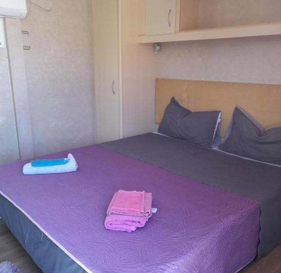 פנסיון B&b Villa Mirella