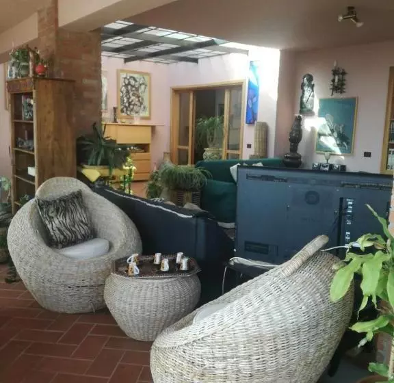 پانسیون Villa Grande