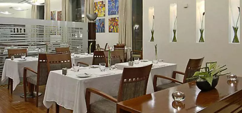 هتل Ararat Park Hyatt Moscow