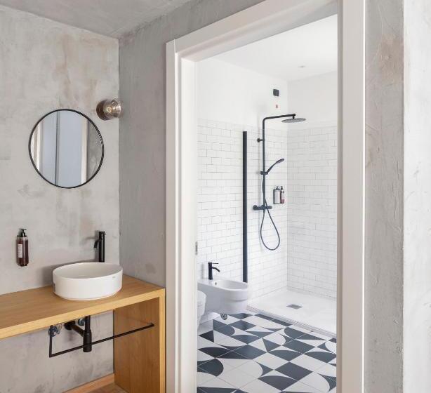 مسافرخانه Re Versiliana