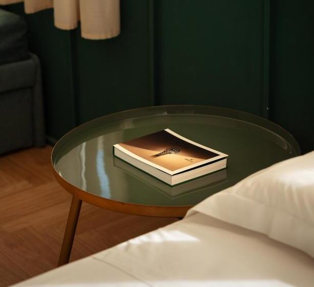 مسافرخانه Re Versiliana