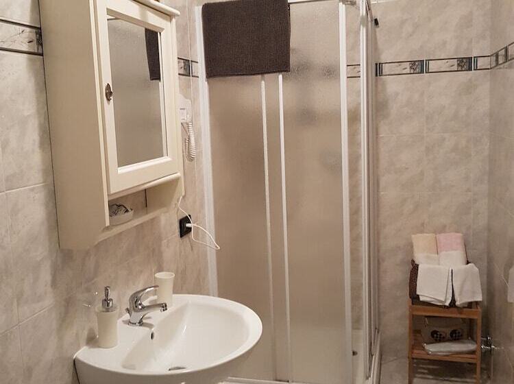 田舎風ホテル Azienda Agrituristica Lavagè