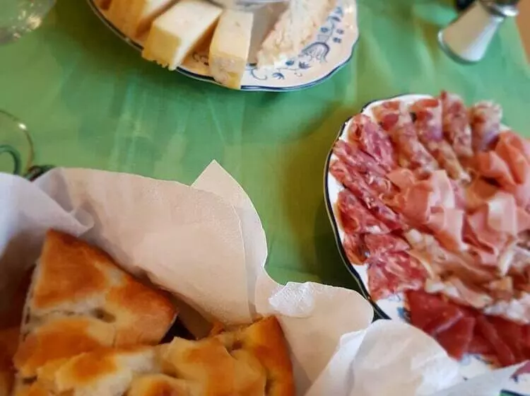 Maaseutuhotelli Azienda Agrituristica Lavagè