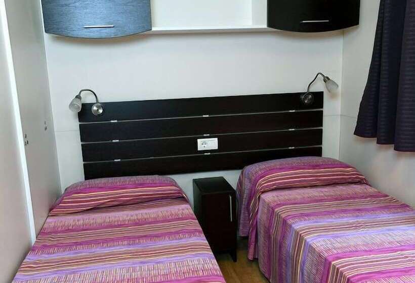 בית מלון כפרי Camping Village I Tre Moschettieri