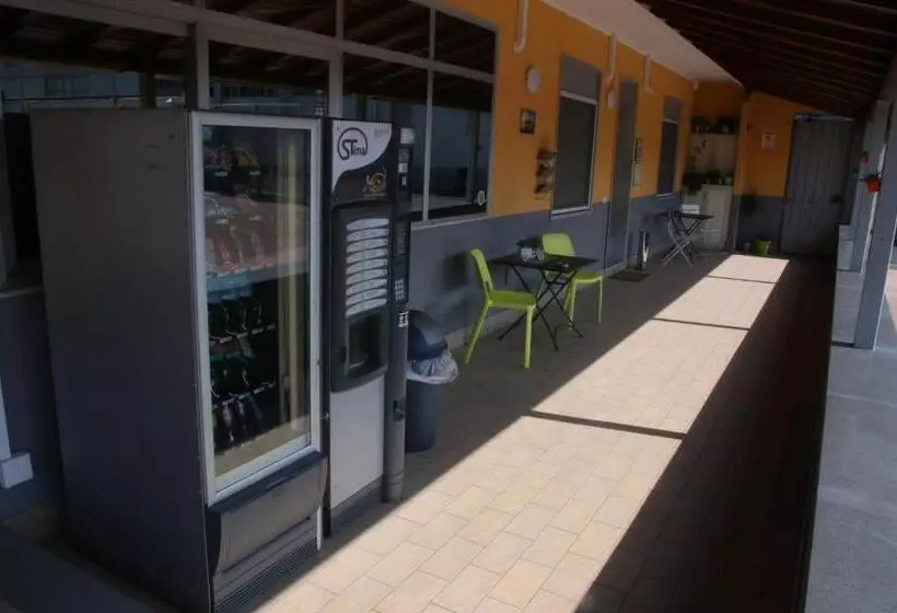 پانسیون Etna Parking