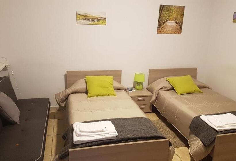 بنسيون Etna Parking