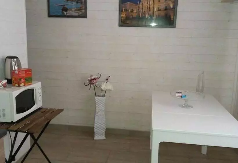 ペンション Rooms Chanel