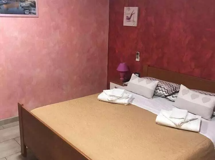 ペンション Rooms Chanel