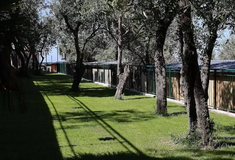 Lomakeskus Parco Vacanze Lo Scoglio