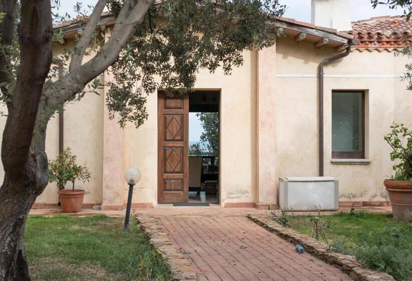 تختخواب و صبحانه Suite Cucinino, Bagno, Ingresso Indipendente In Villa Vìvì