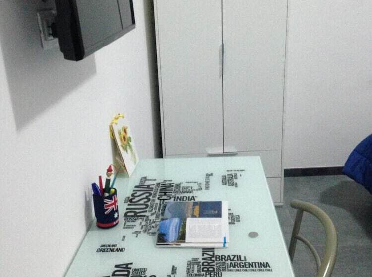 پانسیون Domus 19