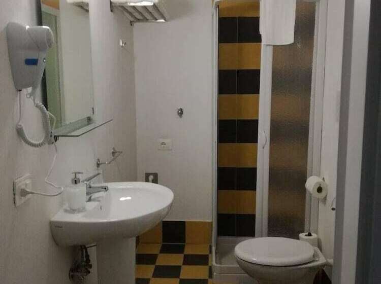 پانسیون Domus 19